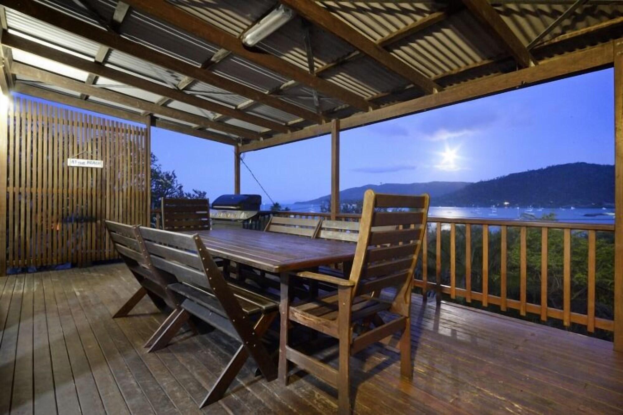 Airlie Guest House Airlie Beach Eksteriør billede